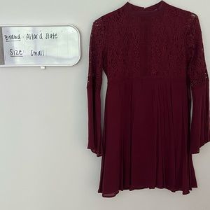 Altar’d state small burgundy long sleeve dress